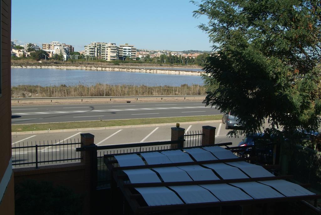 B&Beach Cagliari Guest House Ngoại thất bức ảnh